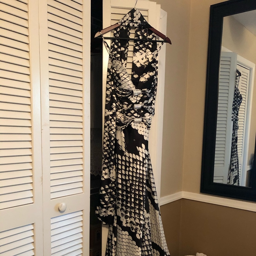 Elegant Tiran Long Dress